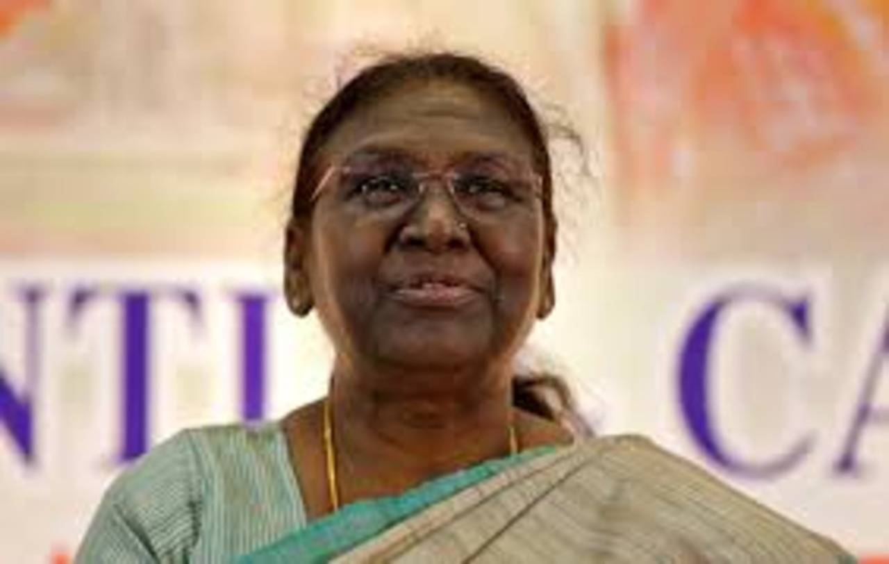 Chopper ferrying Indian President Murmu faces minor snag