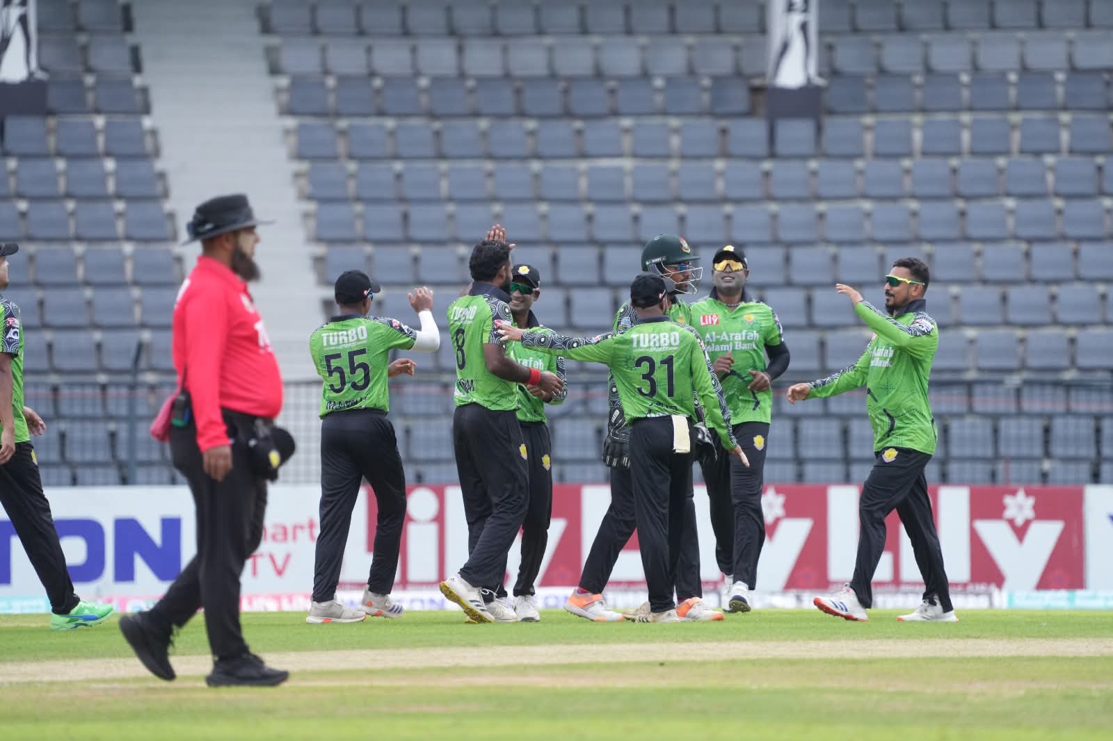 Rangpur win thrilling eliminator against Dhaka by 1 wicket