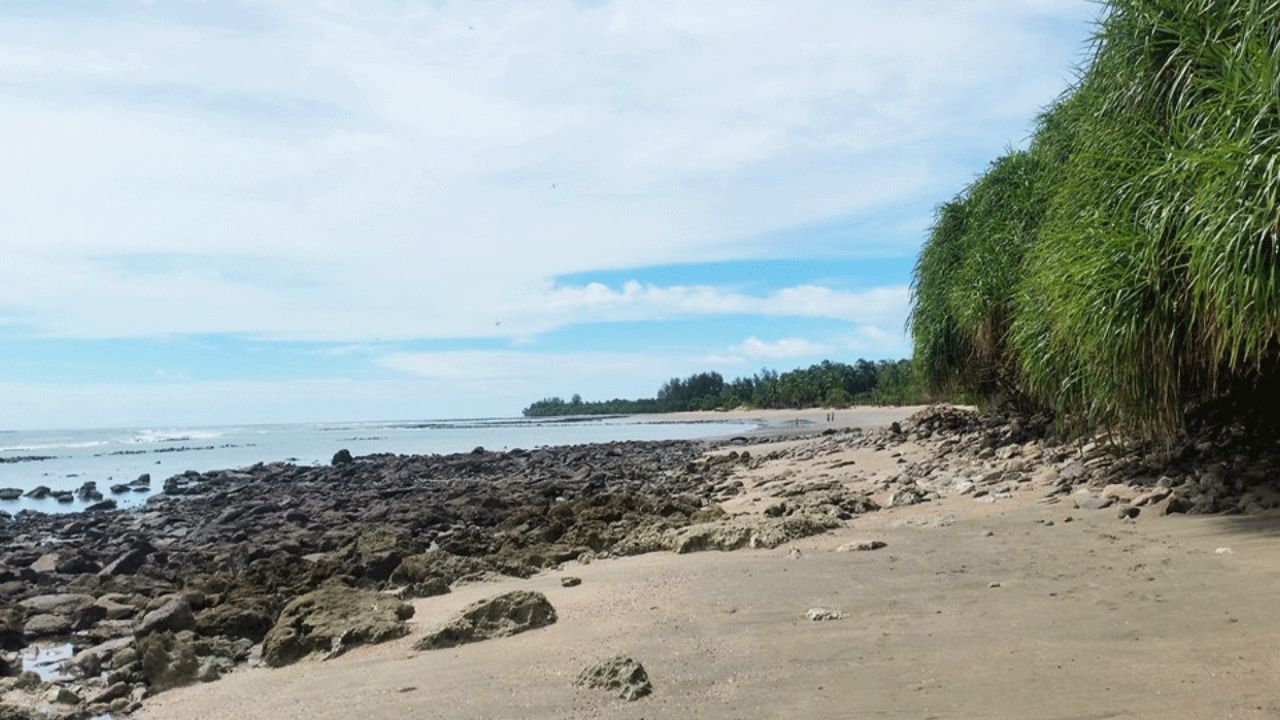 St Martin’s Island tourism season ends