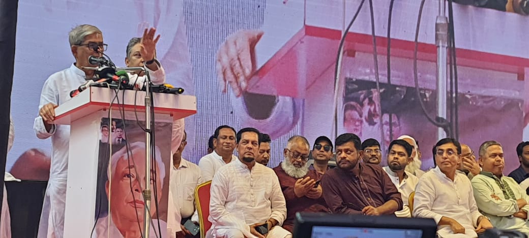 Efforts underway to cripple BNP: Fakhrul