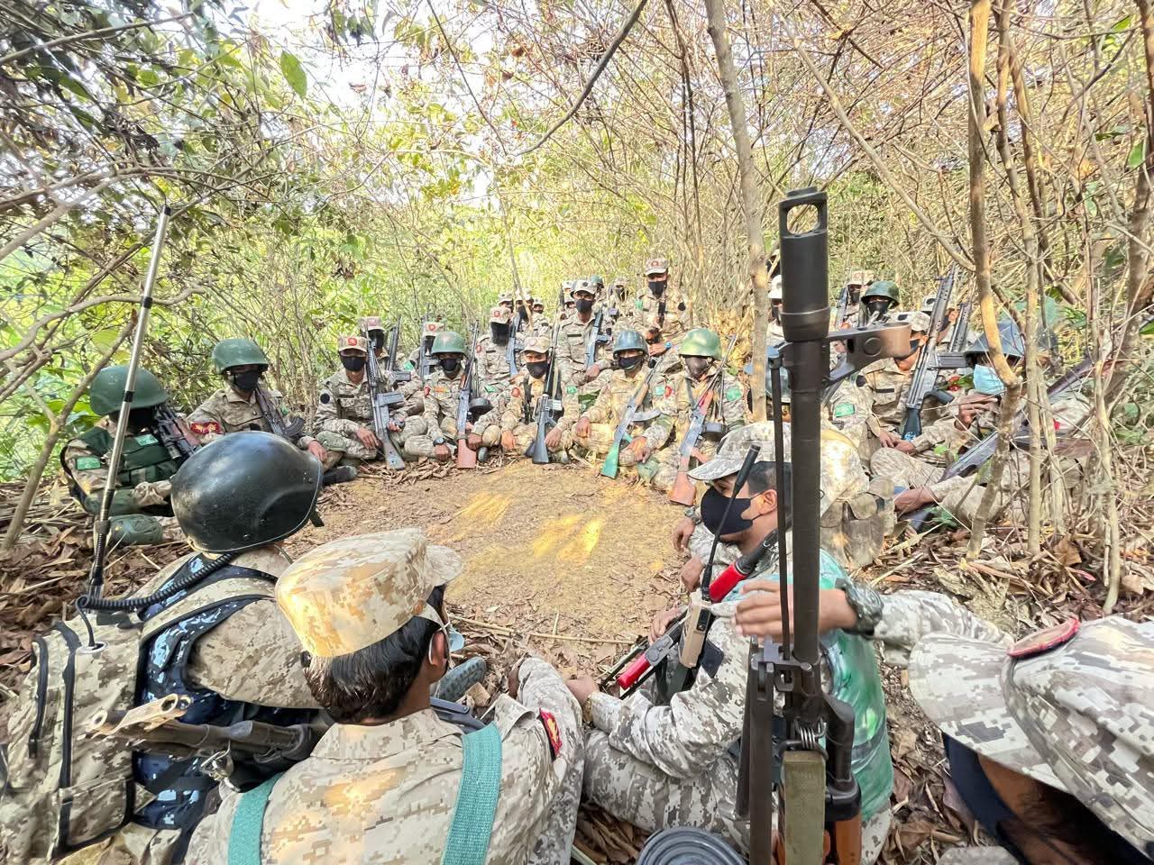 Gunfire all night inside Myanmar at Naikhongchhari’s Baishfari border