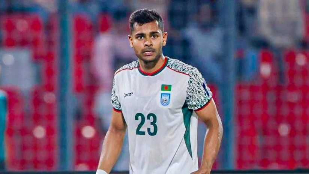 Shamit in the XI, Jamal on the bench