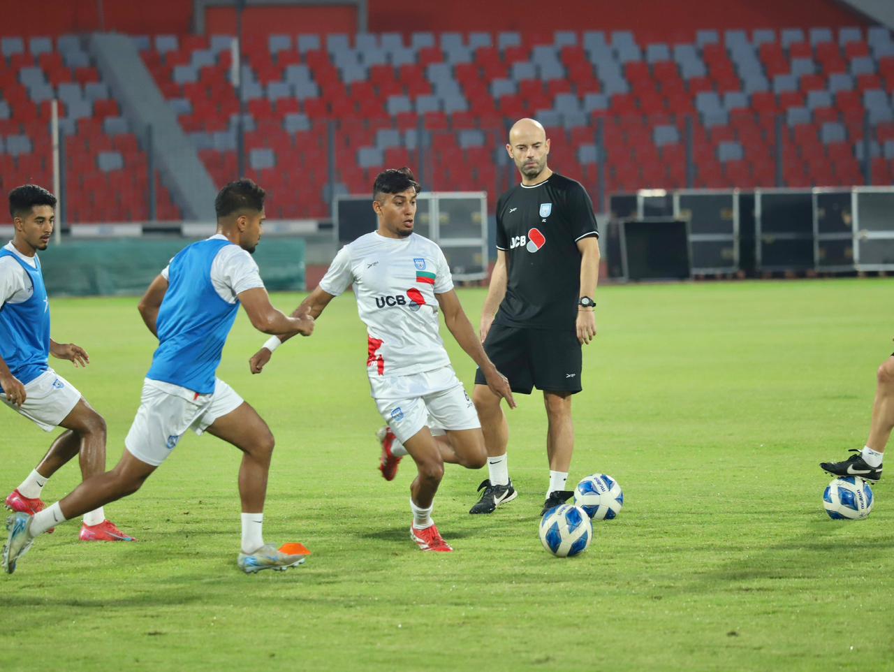 Bangladesh coach Cabrera confident as key players set to join camp