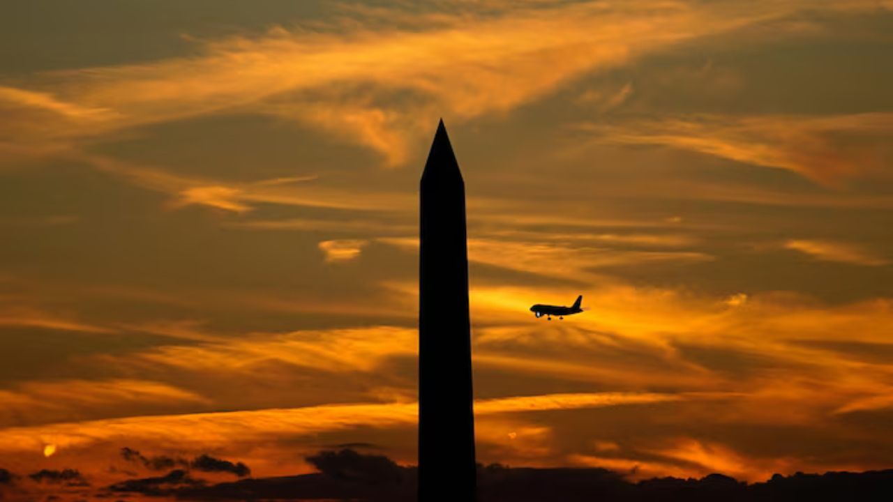 Exclusive: US orders 10% flights cut at major US airports due to shutdown