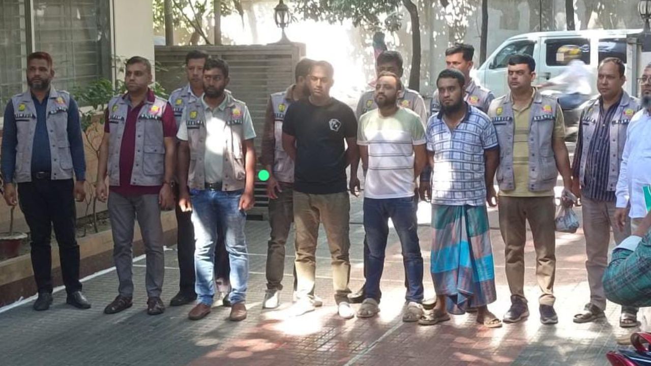 3 held with foreign pistols, ammo in Dhaka