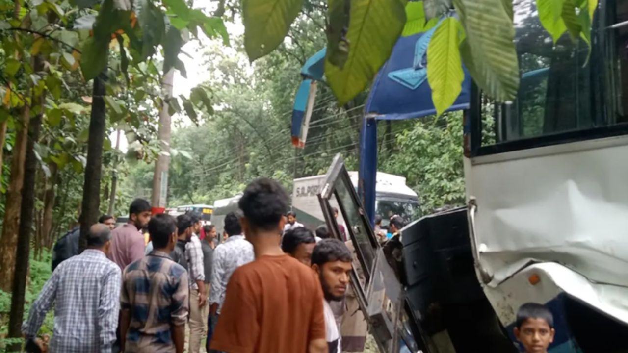 Five of a family die in Cox’s Bazar crash
