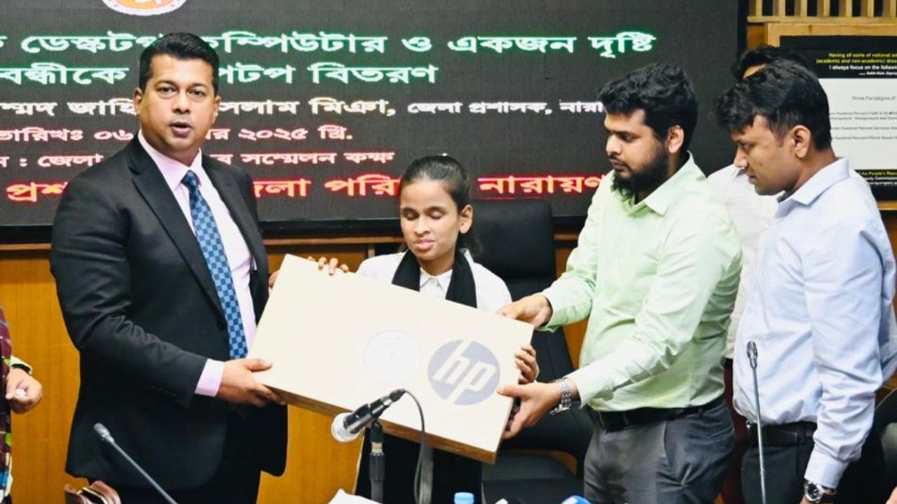 N’ganj DC gifts laptop to visually impaired student Salma
