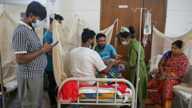 5 more die of dengue; 1139 hospitalised