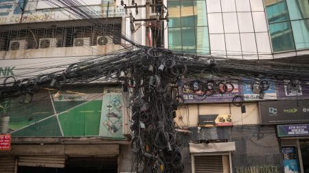 Tangled city/Dhaka’s dangerous web of wires dangerous web of wires