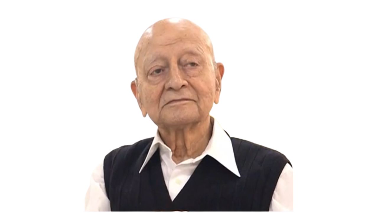 Matiul Islam, Bangladesh’s first finance secretary, passes away