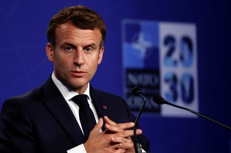 Explosions near Macron’s hotel in Syria Macron Syria