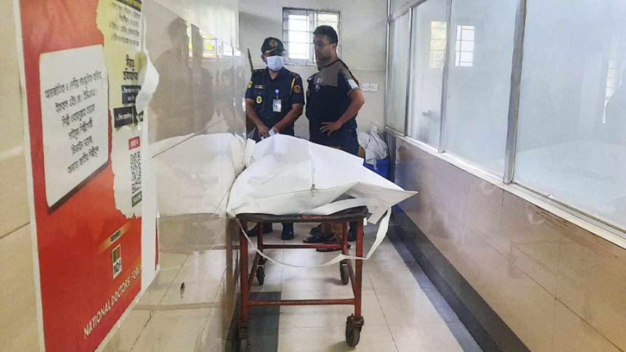 Policeman’s hanging body recovered in Ctg