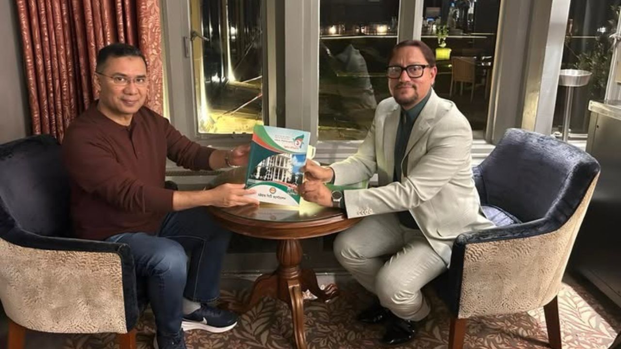 Ctg mayor reunites with Tarique Rahman after 17yrs