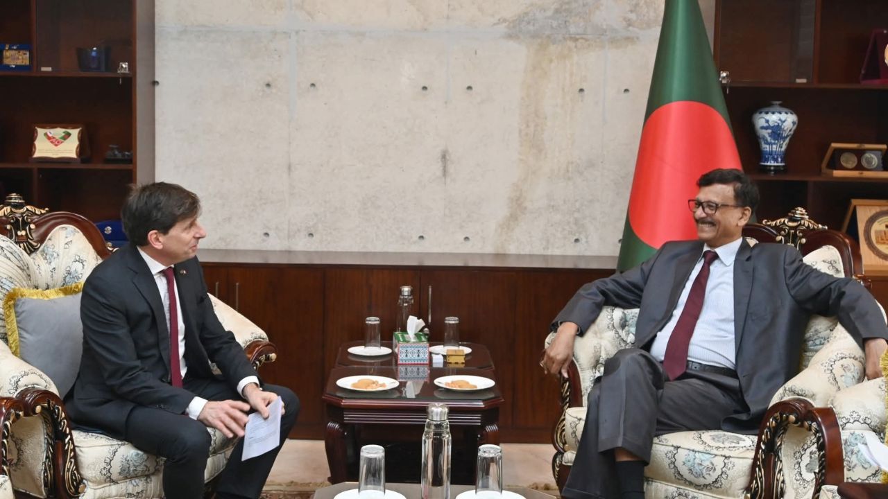 French ambassador pays maiden courtesy call on foreign affairs adviser