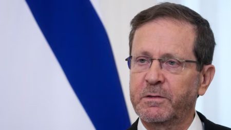 Trump asks Israeli president to pardon Netanyahu in letter