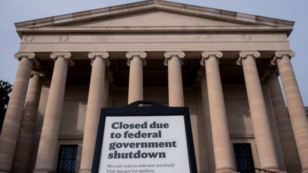 US Senate advances bill to end federal shutdown
