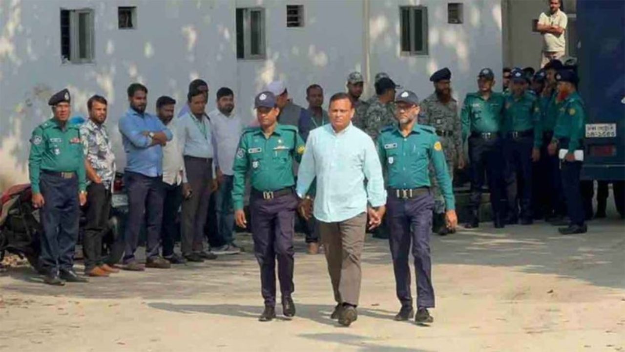 Ex-army officer Ziaul requests foreign lawyer