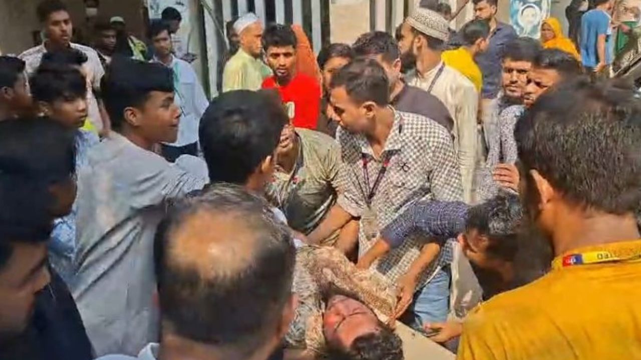 Over 100 workers injured in Gazipur stampede during quake