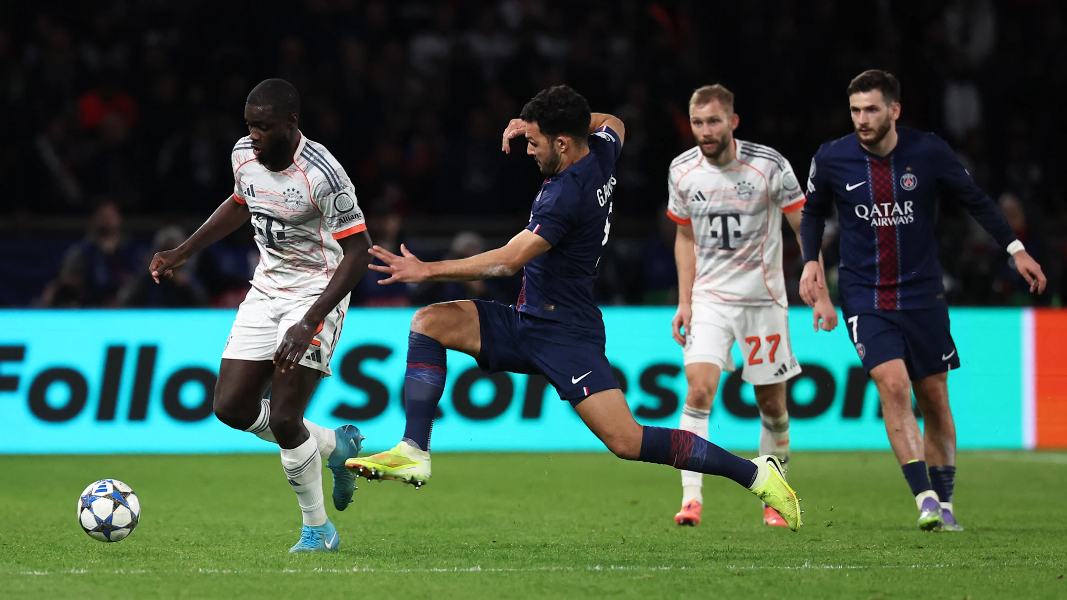 Bayern overcome PSG despite Diaz red card and Hakimi injury