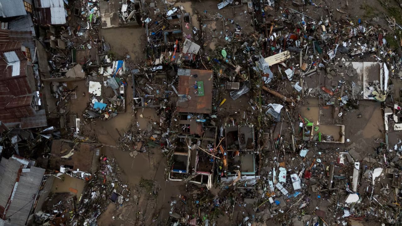 Typhoon Kalmaegi kills 114 in Philippines, gains strength en route to Vietnam
