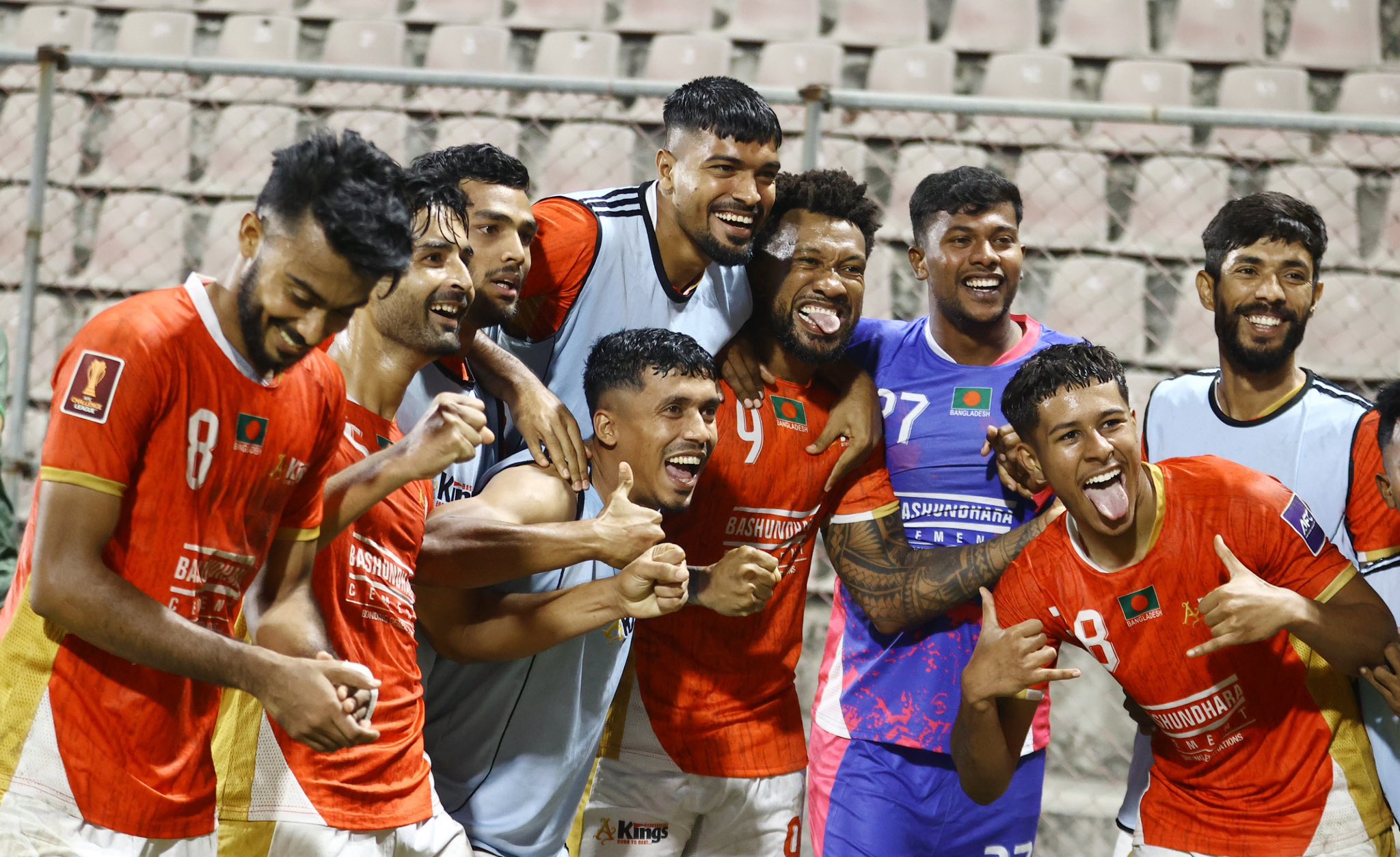 Kings strengthen top spot with 2-0 win over Mohammedan
