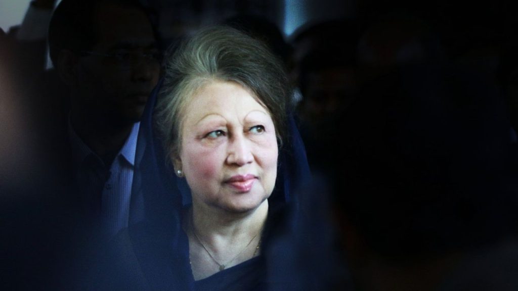 Khaleda shows no improvement Khaleda Zia