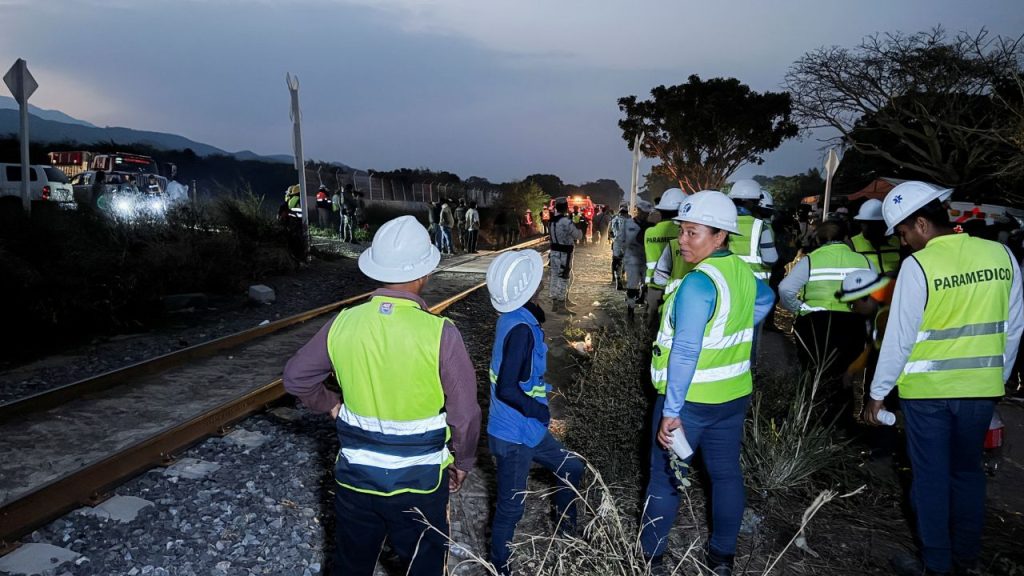 Mexico train derailment