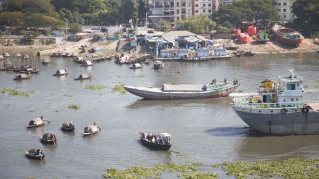 Shitalakshya river crossing/A daily gamble in Narayanganj Shitalakshya