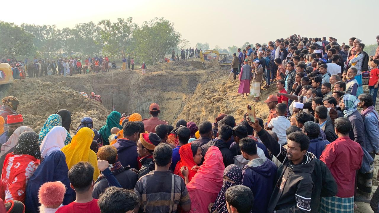 Sajid into borehole Rajshahi