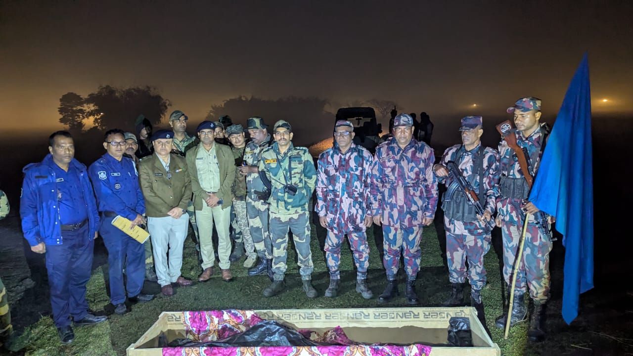 BSF returns body of Bangladeshi youth at Lalmonirhat