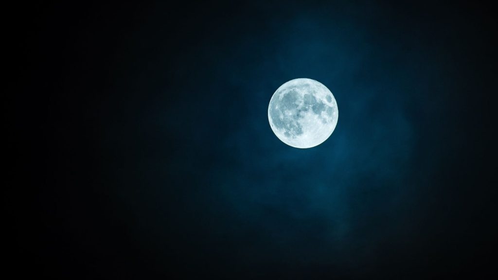 Women deserve more sleep than men women require more sleep