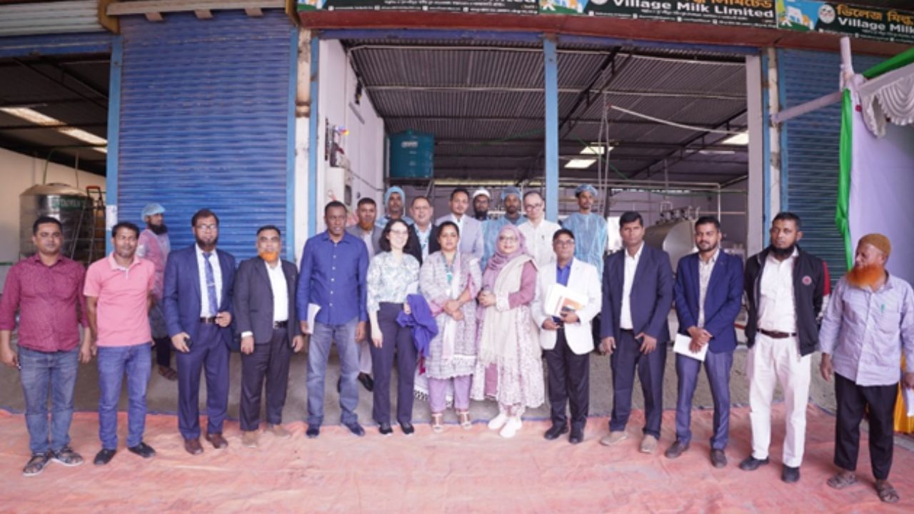 WB team visits LDDP matching grant projects in Faridpur