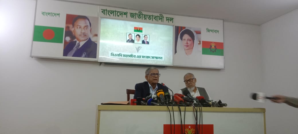 Air ambulance likely to leave with Khaleda Zia by early Friday: Fakhrul