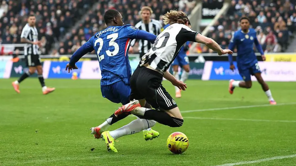 Newcastle seek clarification over Gordon penalty decision in Chelsea draw