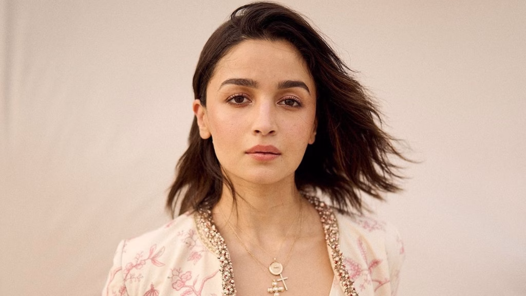 Alia Bhatt spy movie Alpha
