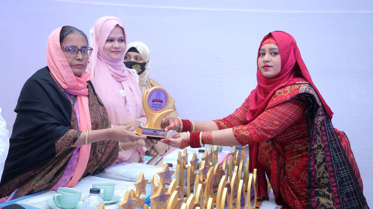 Holy Child International School announces results, distributes prizes