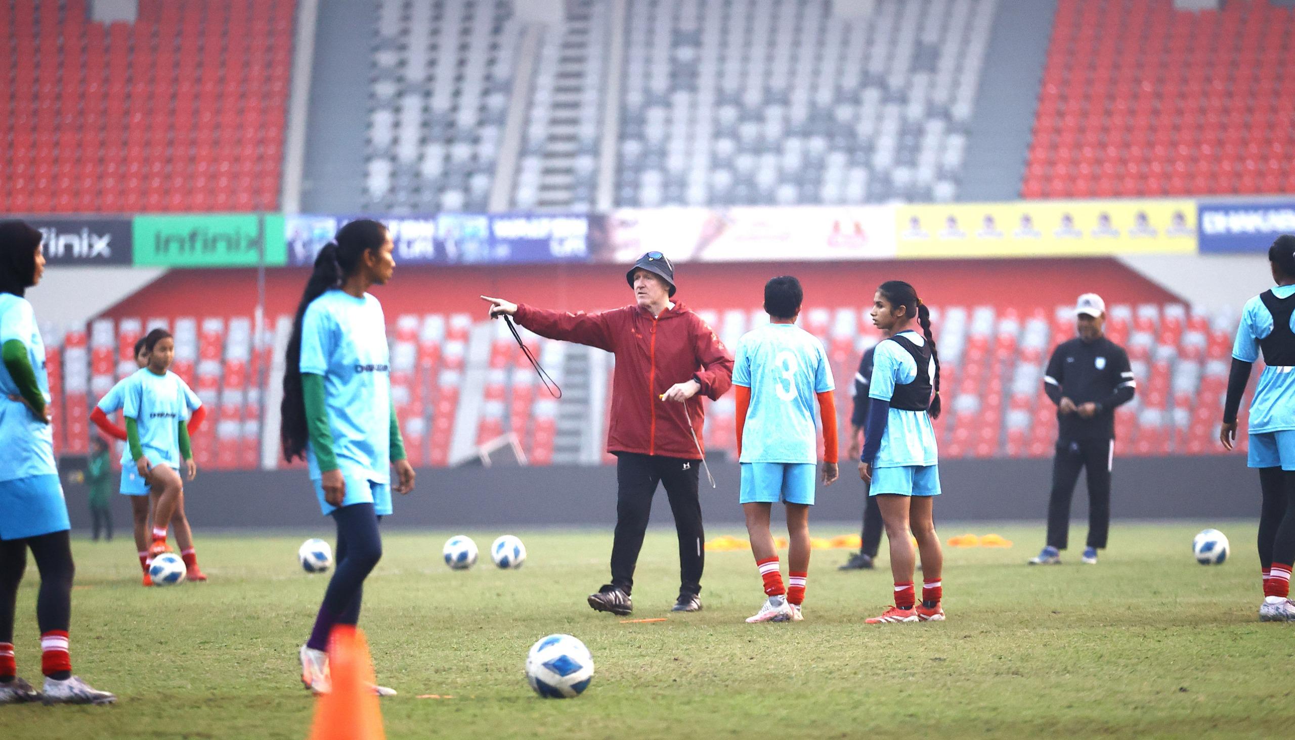 Azerbaijan bring European edge to Dhaka showdown