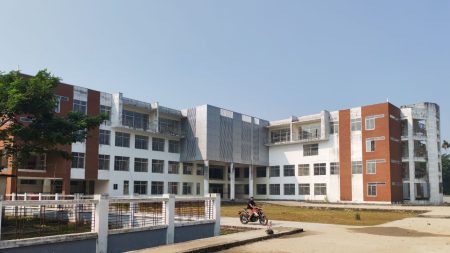 Barishal Children’s Hospital/After eight years, Tk20cr health facility stands unused health facility