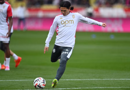Japan's Minamino ruptures ACL