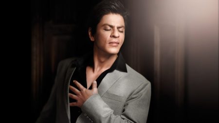 Shah Rukh absence from Too Much with Kajal and Twinkle