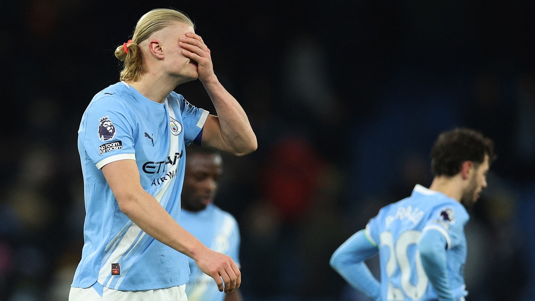 Arsenal handed title lift as City and Villa drop points