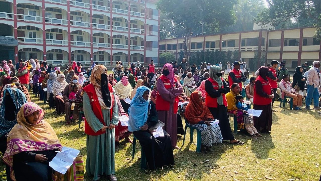 Red Crescent distributing 35,000 blankets nationwide