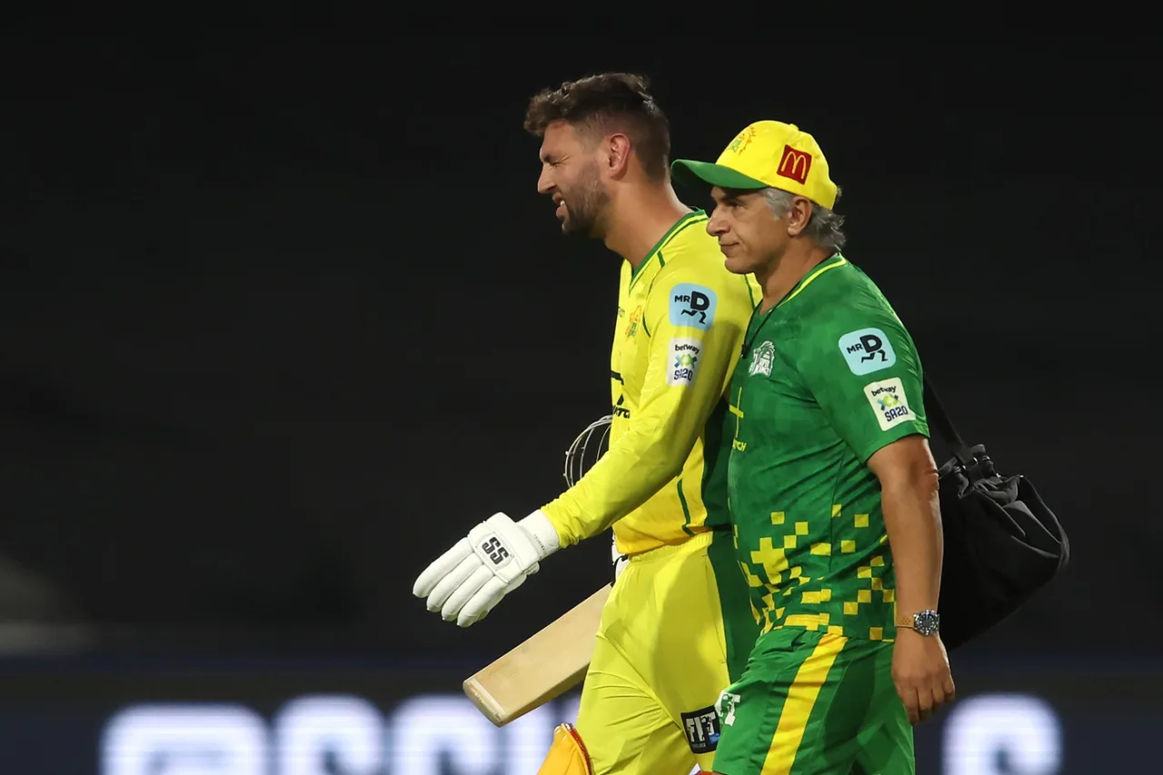 South Africa face another injury headache with Ferreira