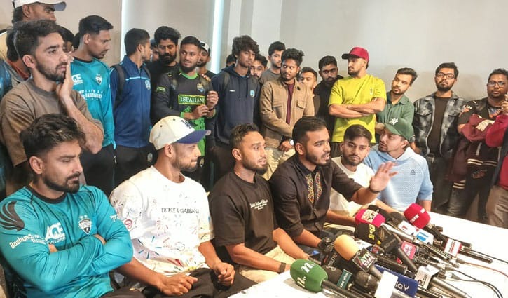 BCB threatens BPL cancellation if players don’t resume play today