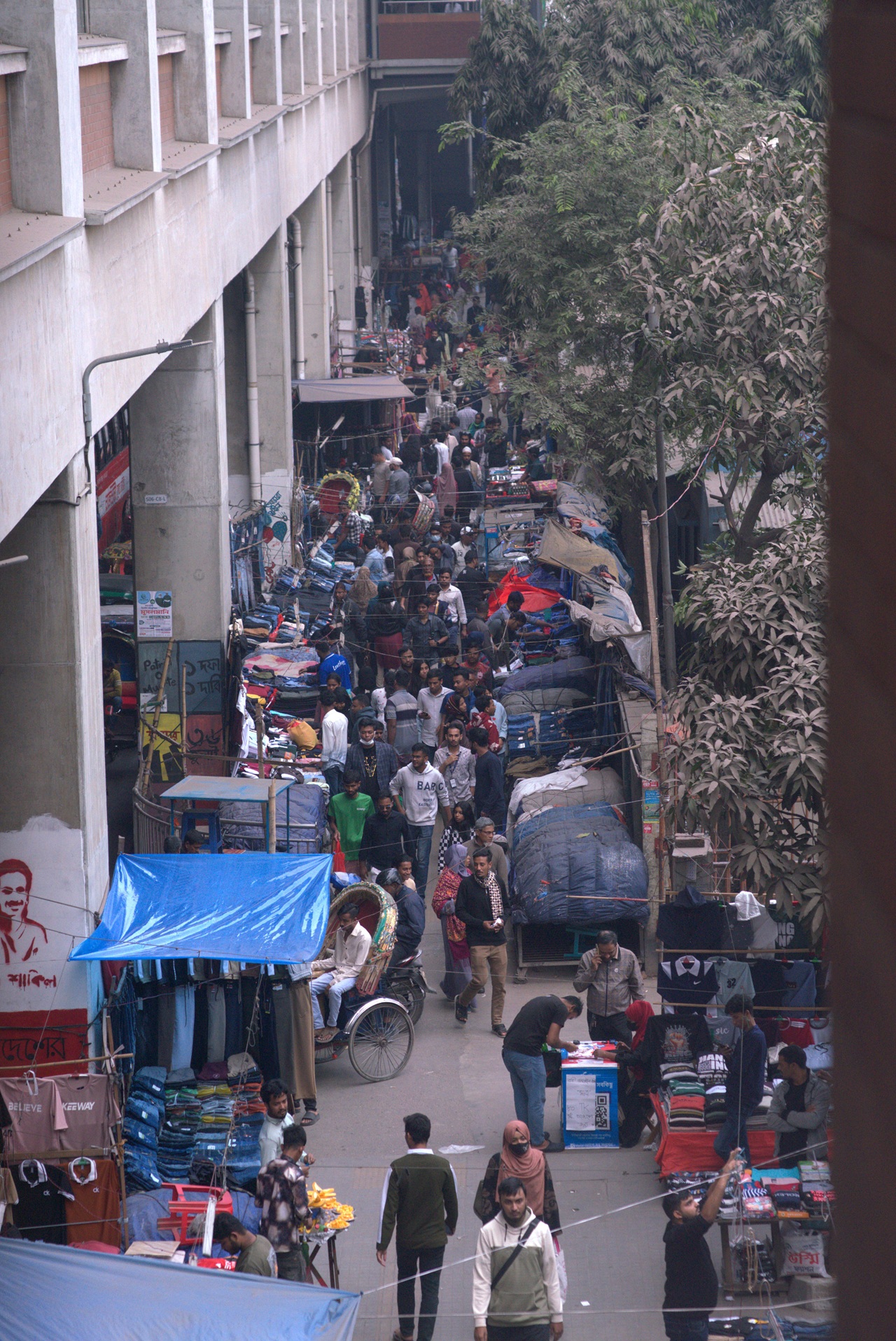footpath of Mirpur 10