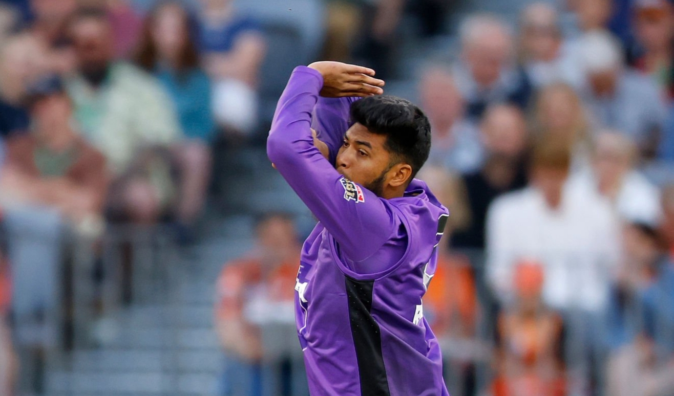 Marsh powers Perth with century as Rishad fades late