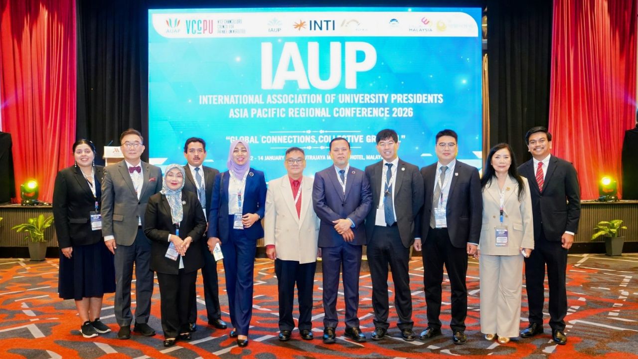 Sabur Khan speaks at IAUP Asia Pacific Regional Conference