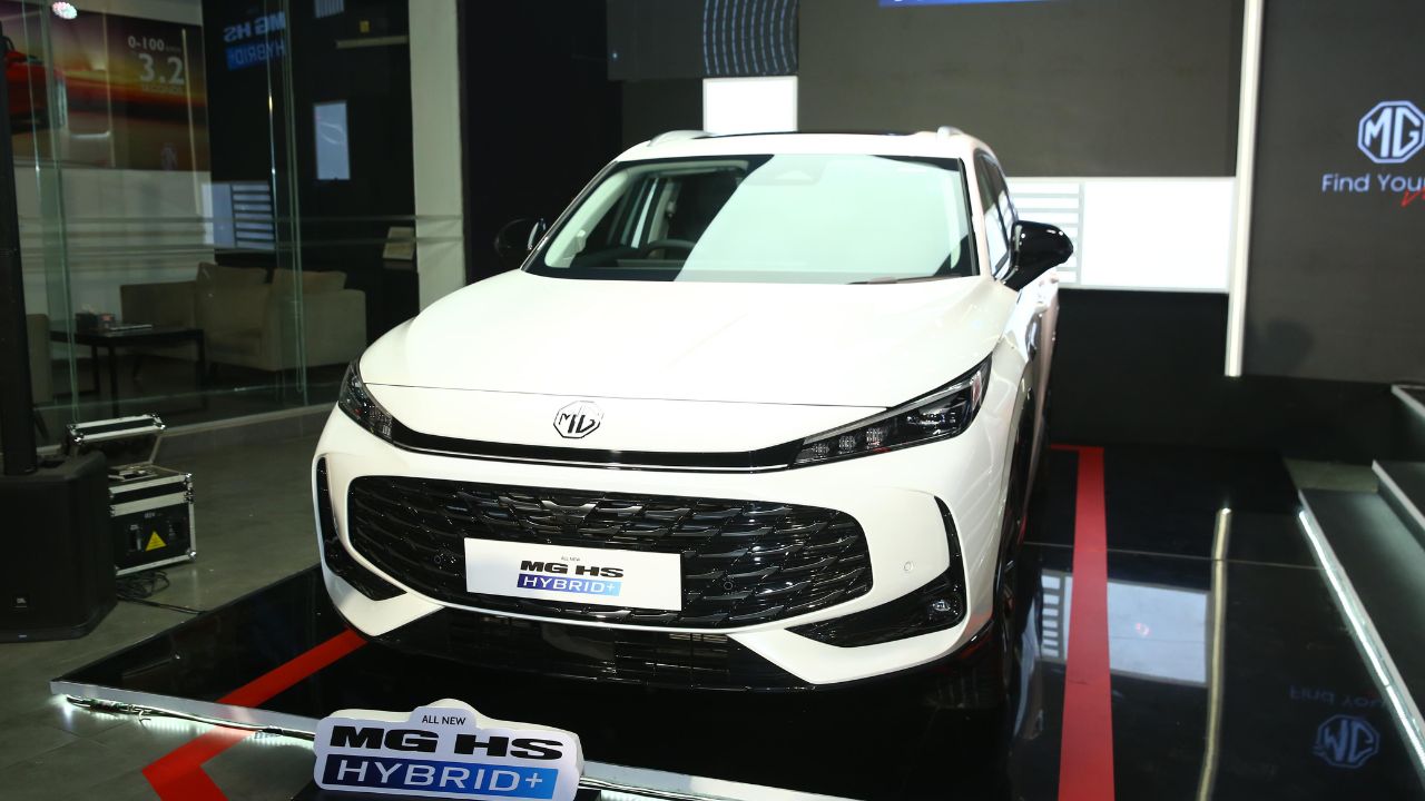 MG launches hybrid SUV models in Bangladesh, prices start at Tk49 lakh