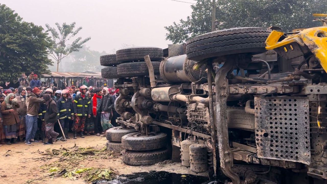 4 killed in Rajshahi road accident