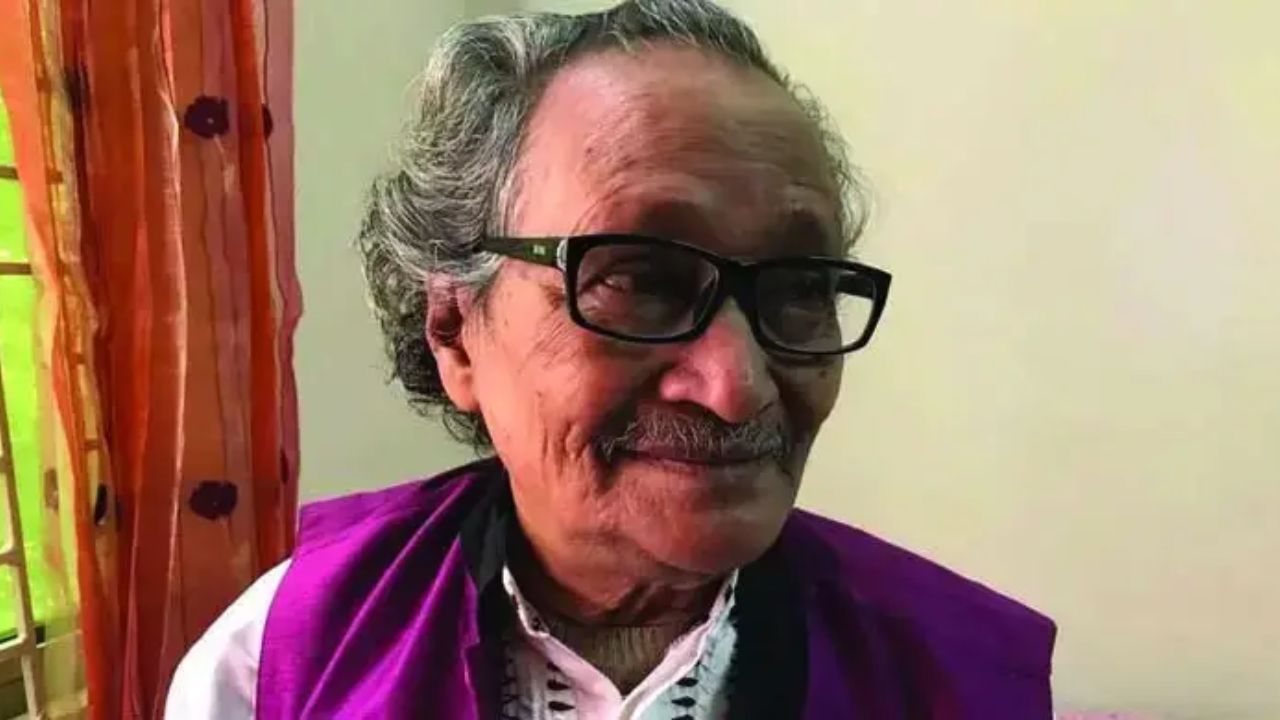 Rhymester Sukumar Barua passes away